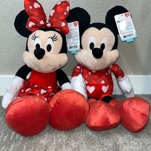Disney Mickey and Minnie Valentine’s Day Plush